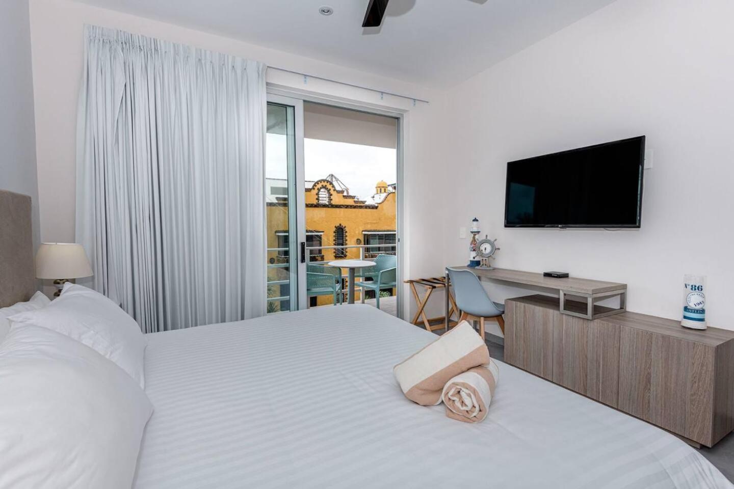Luxury Condo, 150mb, 2 Bedroom, Cine, Gym, Pool Apartamento